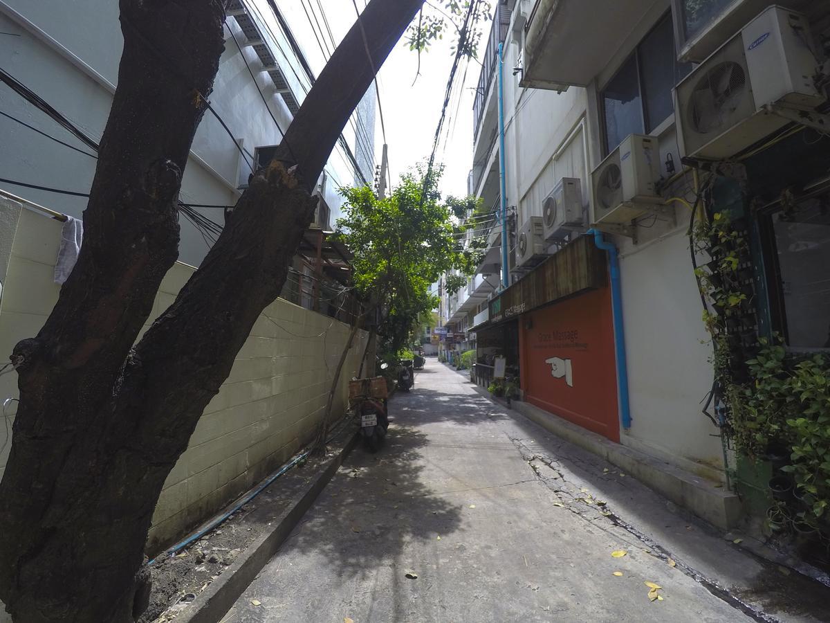 Fun Wan Hostel Bangkok Exteriör bild